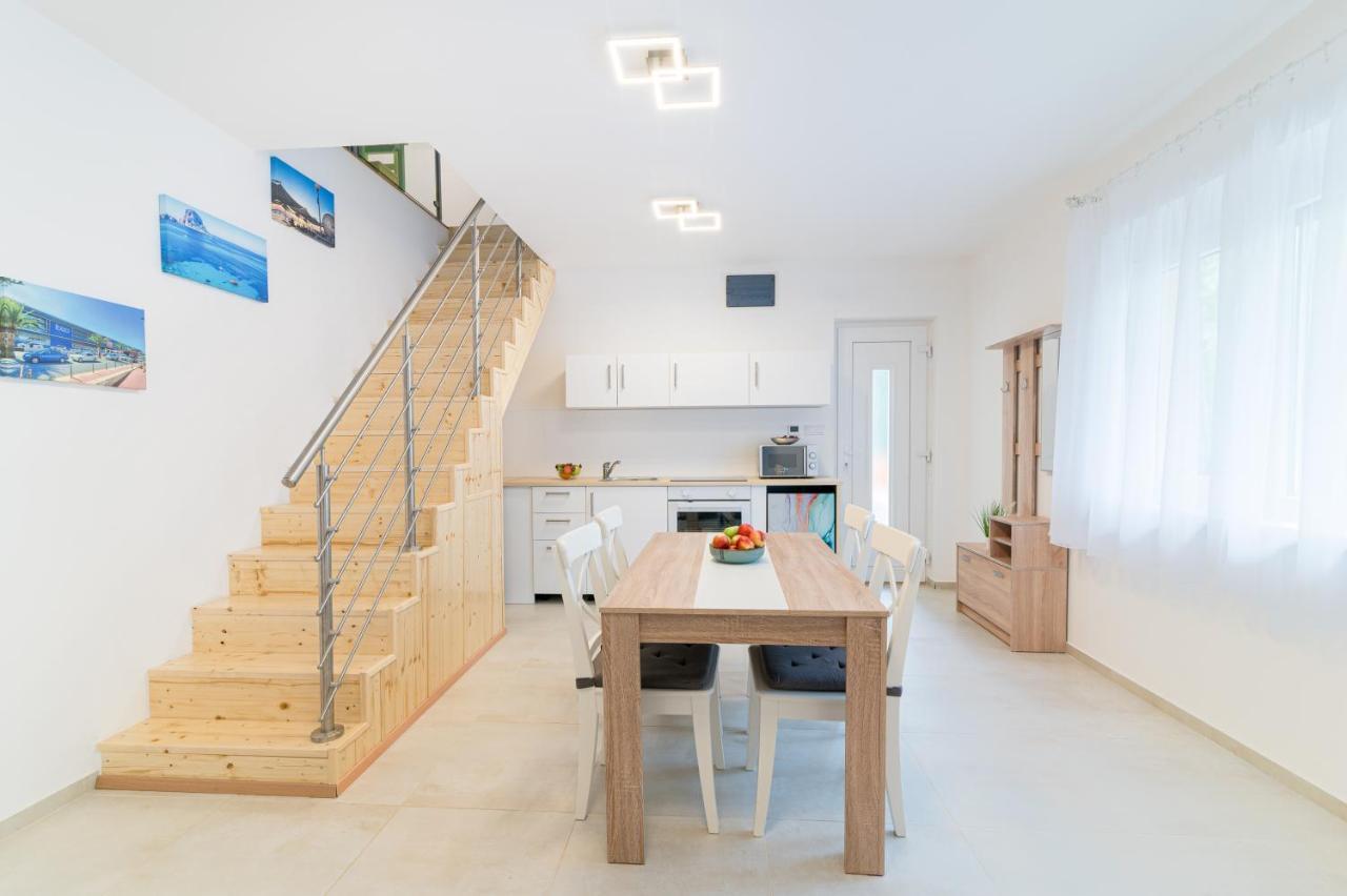Eternity Apartmanhaz Keszthely Exteriör bild