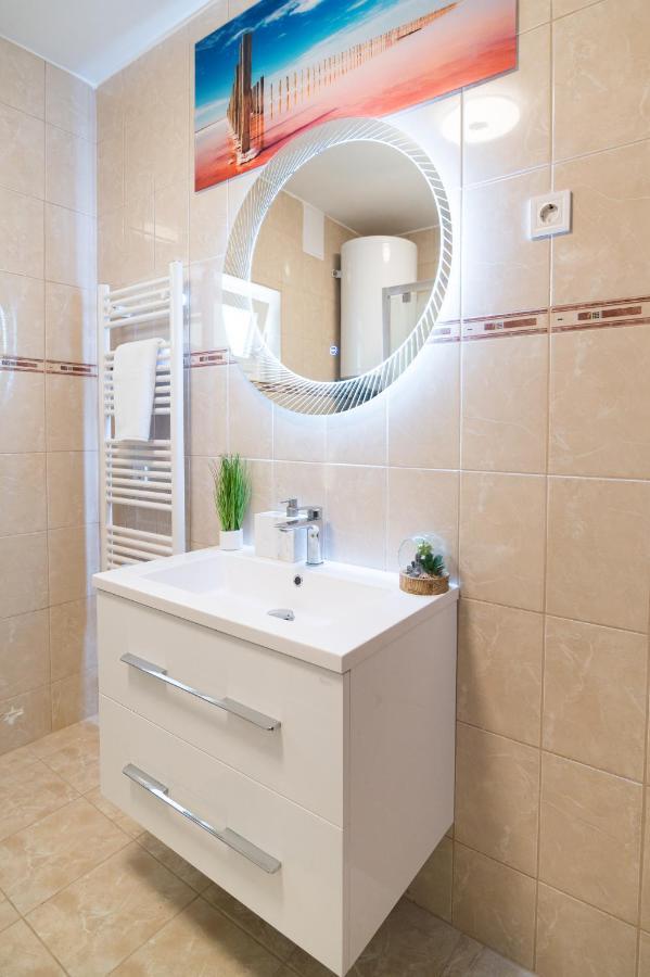 Eternity Apartmanhaz Keszthely Exteriör bild
